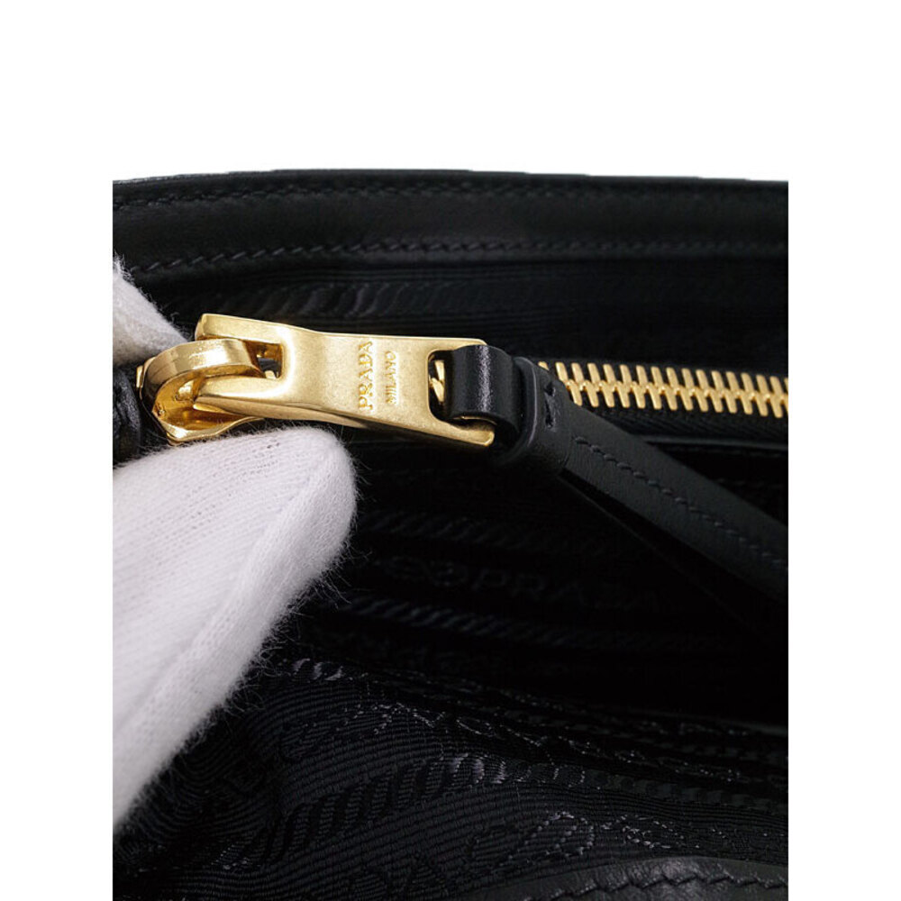 Prada Calf Black Nylon Handbag Tessuto Soft - Picture 4 of 9